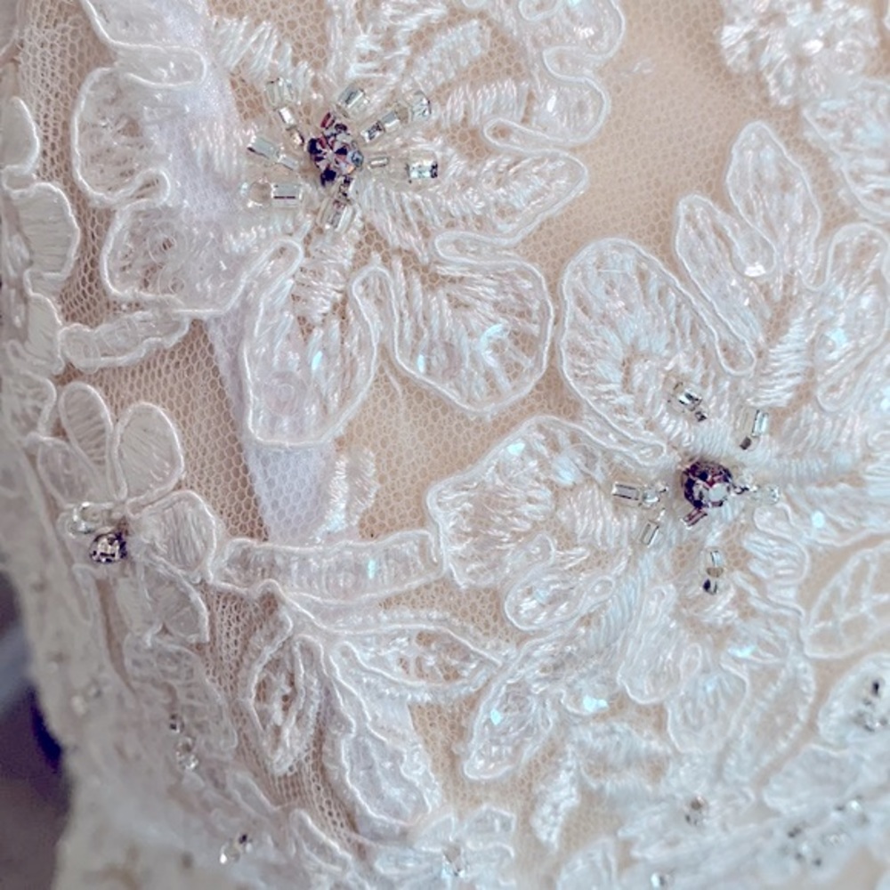 Mori Lee by Madeline Gardner Marni Ivory Lace Wedding Gown - Picture 7 of 14